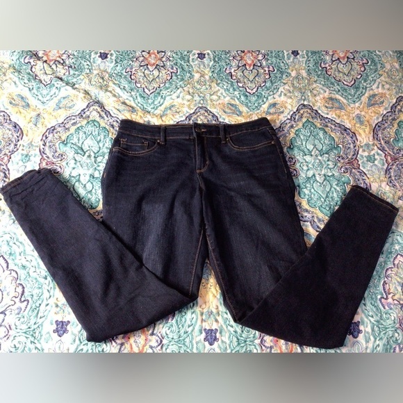 Jessica Simpson Dark Wash kiss me skinny Women's Jeans. (0109) - Picture 4 of 8